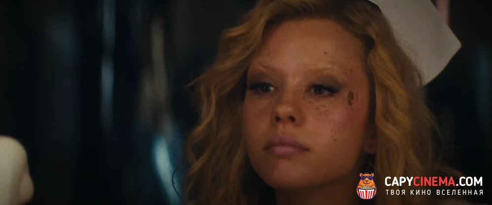 Скриншот из кинокартины: Максин XXX (2024)